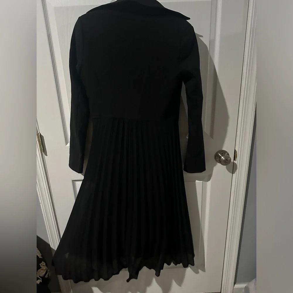 Rinascimento Plissé Coat Midi Crepe Long Coat in Black - Medium - Picture 5 of 5